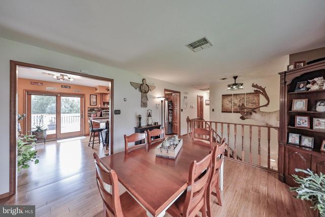 1040 W STAGECOACH RD, Lehighton, PA 18235
