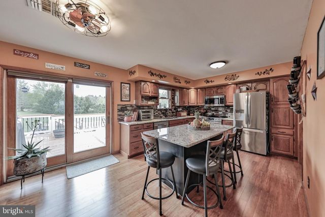 1040 W STAGECOACH RD, Lehighton, PA 18235