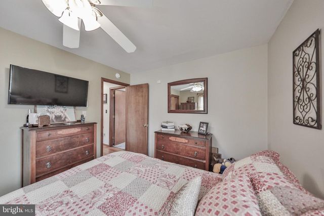 1040 W STAGECOACH RD, Lehighton, PA 18235