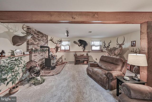 1040 W STAGECOACH RD, Lehighton, PA 18235