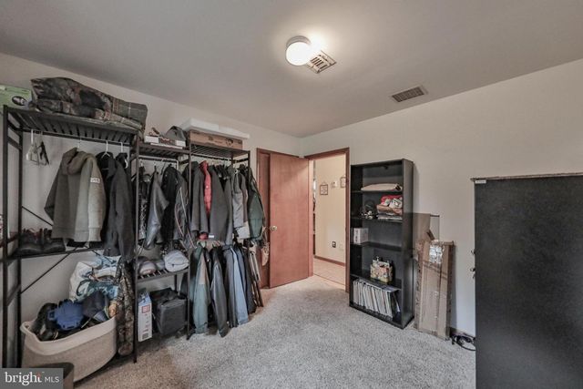 1040 W STAGECOACH RD, Lehighton, PA 18235