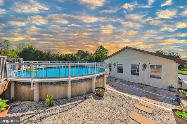 1040 W STAGECOACH RD, Lehighton, PA 18235