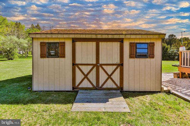 1040 W STAGECOACH RD, Lehighton, PA 18235