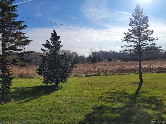 6095 Steeplechase Drive, Grand Blanc, MI 48439