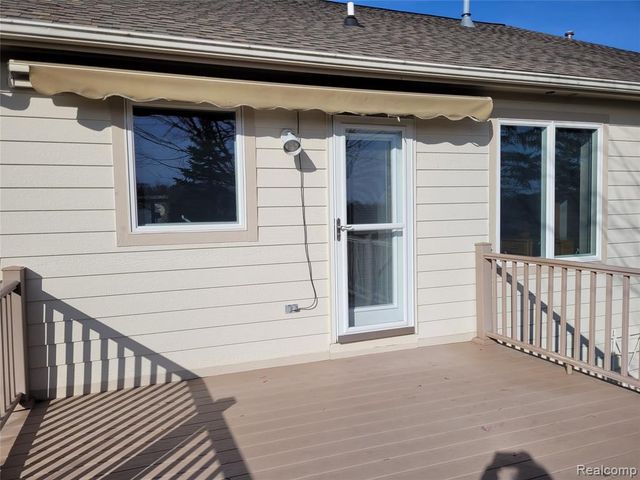 6095 Steeplechase Drive, Grand Blanc, MI 48439