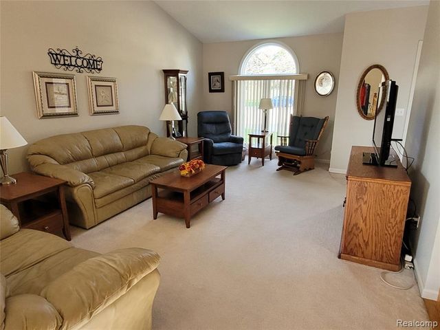 6095 Steeplechase Drive, Grand Blanc, MI 48439