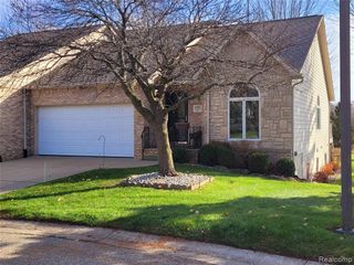 6095 Steeplechase Drive, Grand Blanc, MI 48439