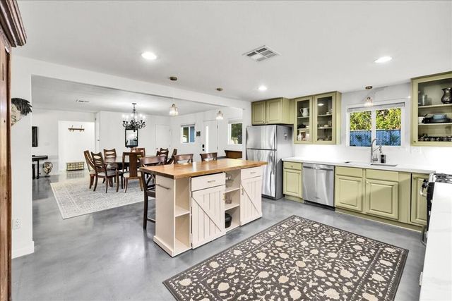 13115 Acacia Avenue, Desert Hot Springs, CA 92240