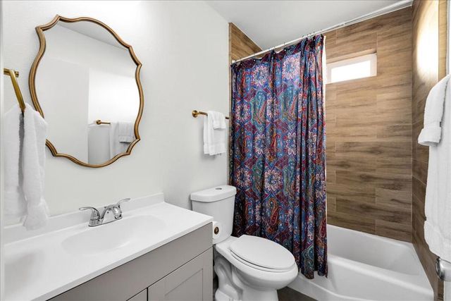 13115 Acacia Avenue, Desert Hot Springs, CA 92240