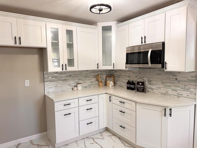 5319 W Spring LANE, Milwaukee, WI 53223