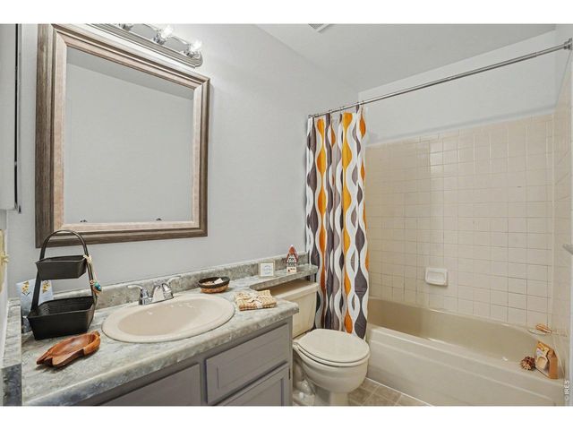 6745 Mountain Top Ln, Colorado Springs, CO 80919