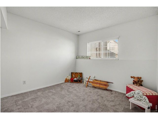 6745 Mountain Top Ln, Colorado Springs, CO 80919