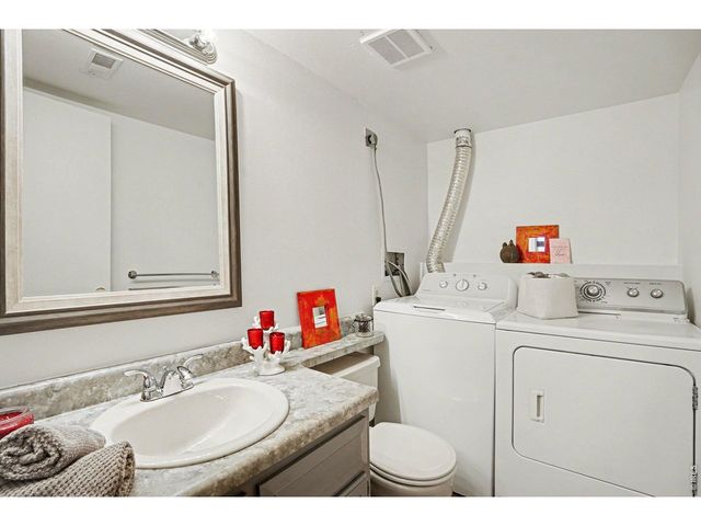 6745 Mountain Top Ln, Colorado Springs, CO 80919