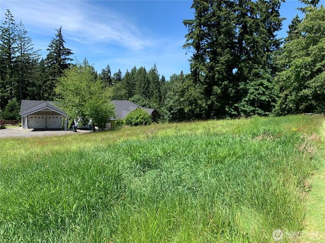 9805 31st Street E, Edgewood, WA 98371