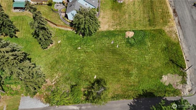 9805 31st Street E, Edgewood, WA 98371