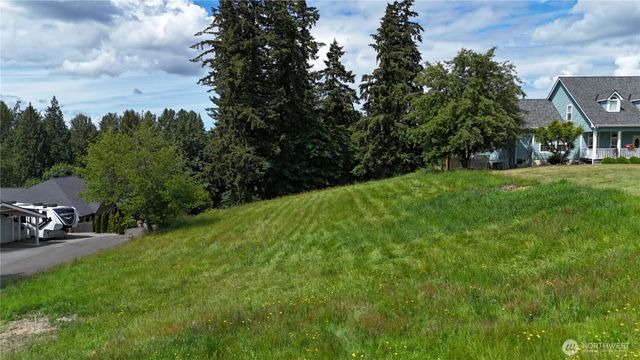 9805 31st Street E, Edgewood, WA 98371