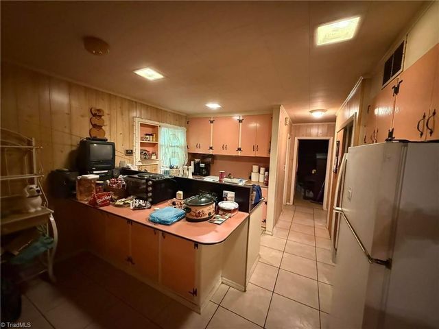 309 Berry Garden Road, Kernersville, NC 27284