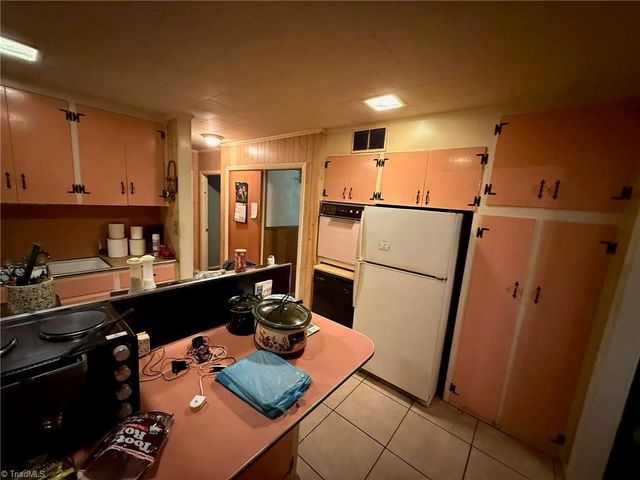 309 Berry Garden Road, Kernersville, NC 27284