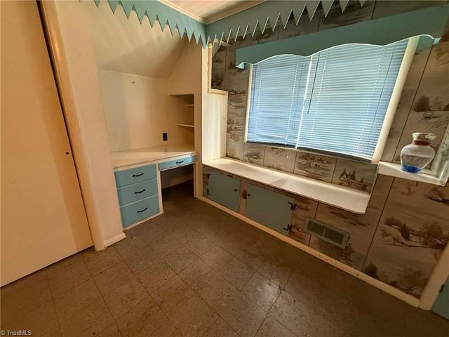 309 Berry Garden Road, Kernersville, NC 27284