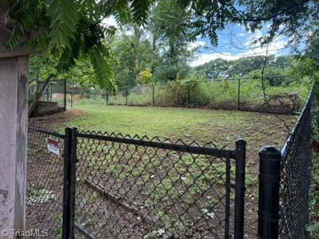 309 Berry Garden Road, Kernersville, NC 27284