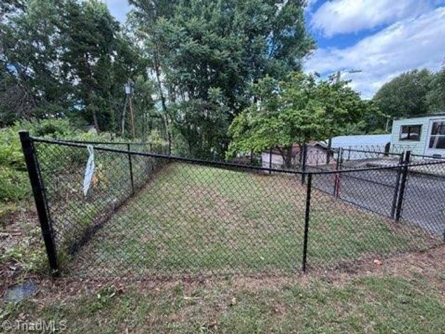 309 Berry Garden Road, Kernersville, NC 27284
