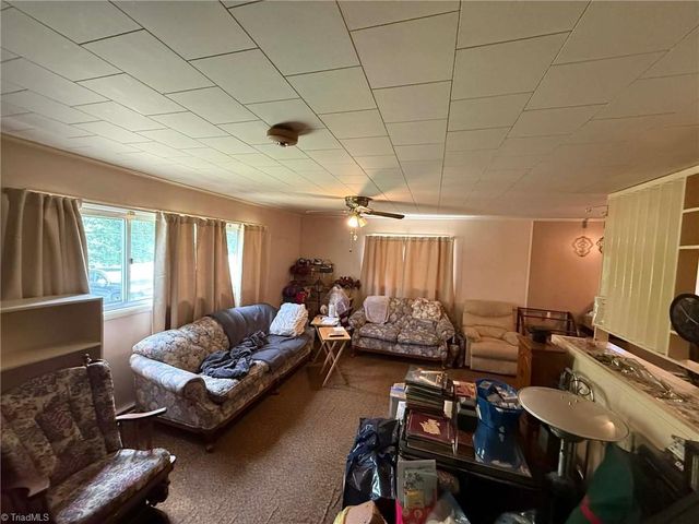 309 Berry Garden Road, Kernersville, NC 27284