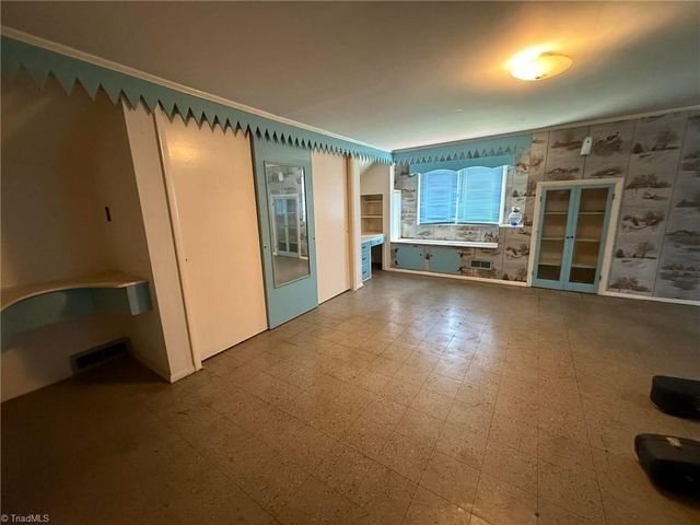 309 Berry Garden Road, Kernersville, NC 27284