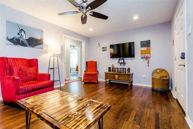 1333 S Pine Street, Grapevine, TX 76051