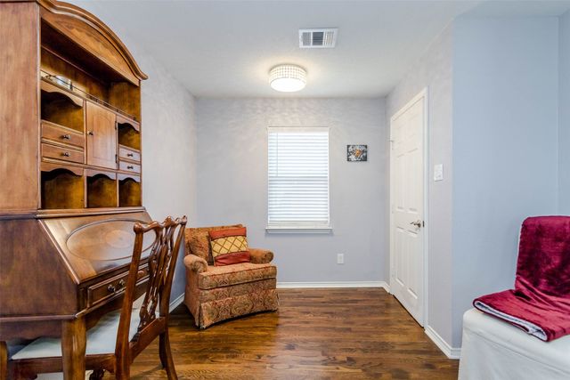 1333 S Pine Street, Grapevine, TX 76051