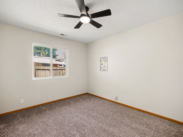 2516 3RD Avenue, Council Bluffs, IA 51501
