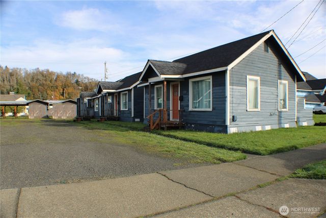 2921 2921 Aberdeen Ave, Hoquiam, WA 98550