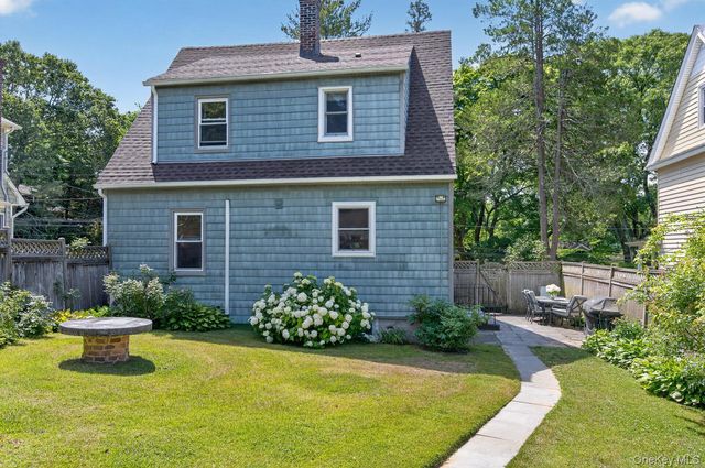 55 Pershing Avenue, Locust Valley, NY 11560