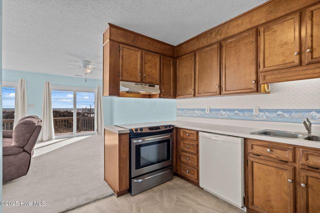 1907 N Shore Drive B, Holly Ridge, NC 28445