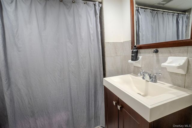 749 Vincent Avenue, Bronx, NY 10465