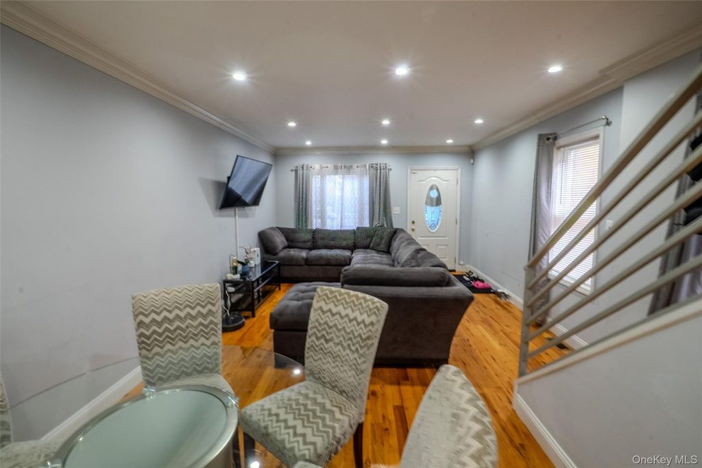 749 Vincent Avenue, Bronx, NY 10465 — photo 3