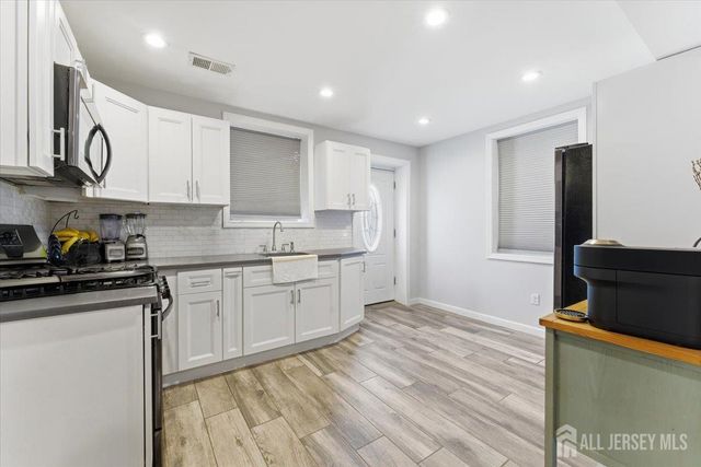 316 Evergreen Avenue, Bound Brook, NJ 08805