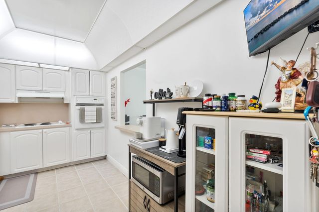 19380 Collins Avenue 523, Sunny Isles Beach, FL 33160