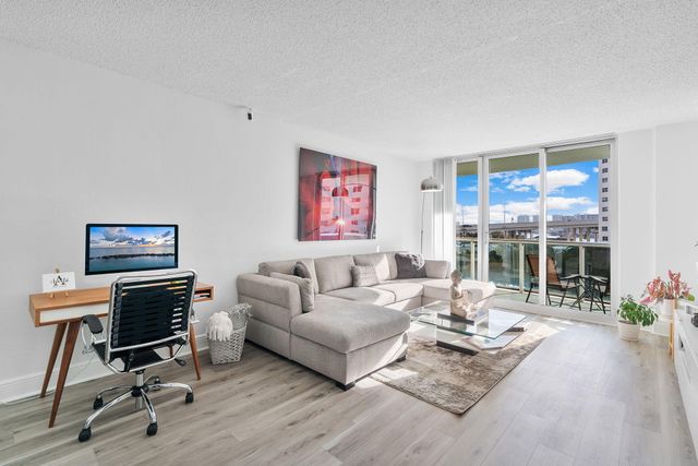 19380 Collins Avenue 523, Sunny Isles Beach, FL 33160