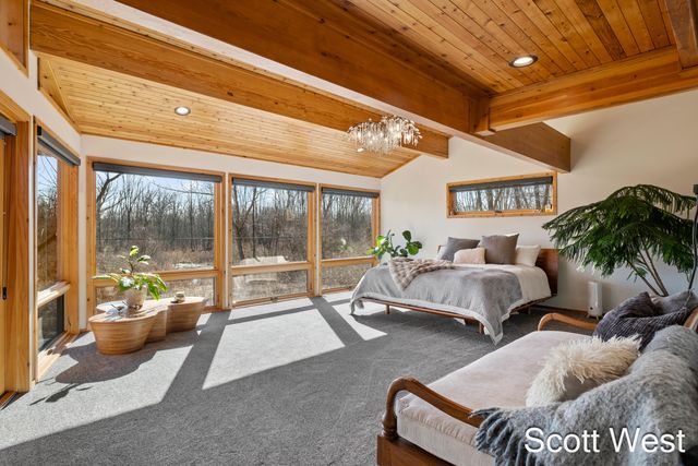 2870 Grand River Drive NE, Grand Rapids, MI 49525