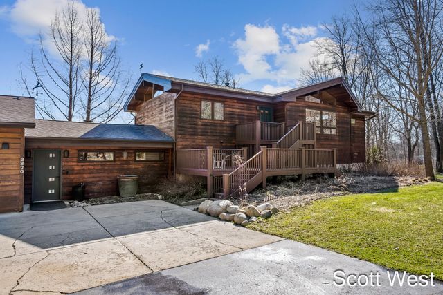 2870 Grand River Drive NE, Grand Rapids, MI 49525