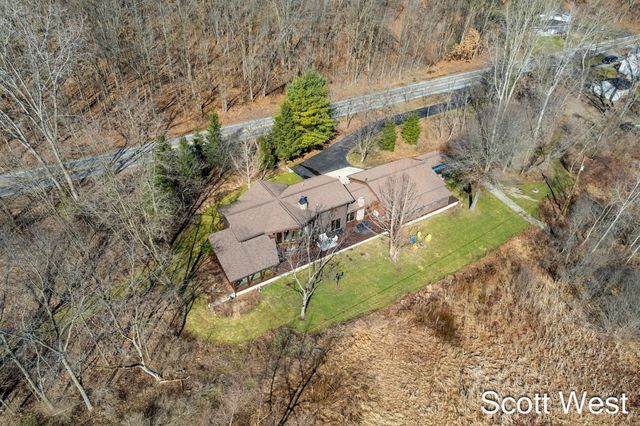 2870 Grand River Drive NE, Grand Rapids, MI 49525