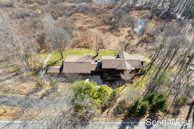 2870 Grand River Drive NE, Grand Rapids, MI 49525