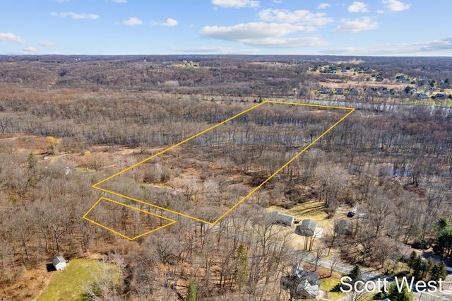 2870 Grand River Drive NE, Grand Rapids, MI 49525