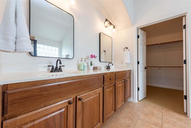 1112 Rowley DR, Cedar Park, TX 78613