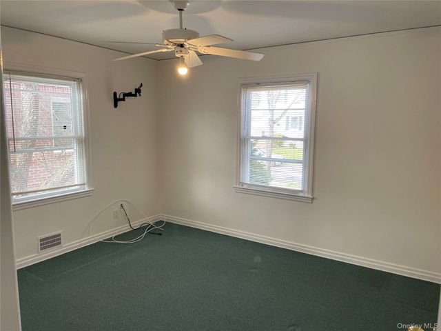 8 Cameron Lane, Valley Stream, NY 11581