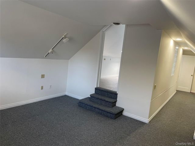 8 Cameron Lane, Valley Stream, NY 11581