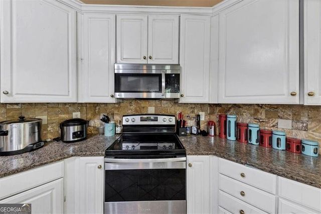 57 TOWNE PARK Drive, Lawrenceville, GA 30044