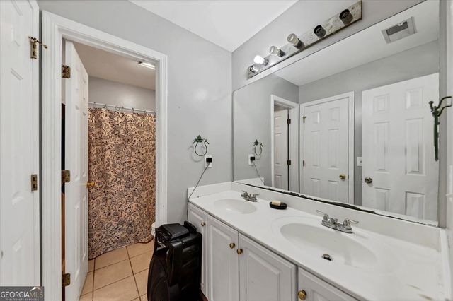 57 TOWNE PARK Drive, Lawrenceville, GA 30044