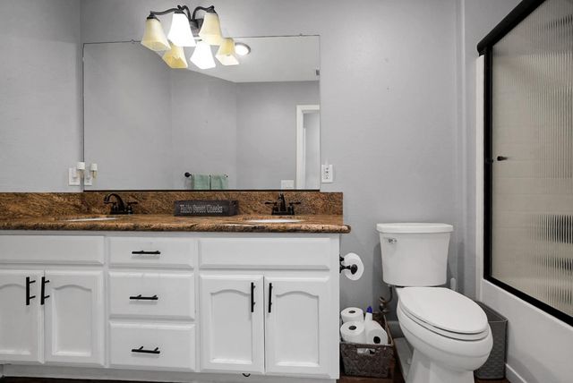 7413 Morgan Lynn Ln, Hughson, CA 95326