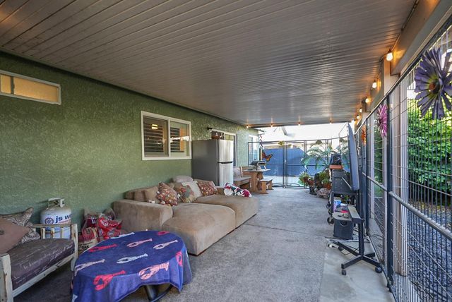 7413 Morgan Lynn Ln, Hughson, CA 95326